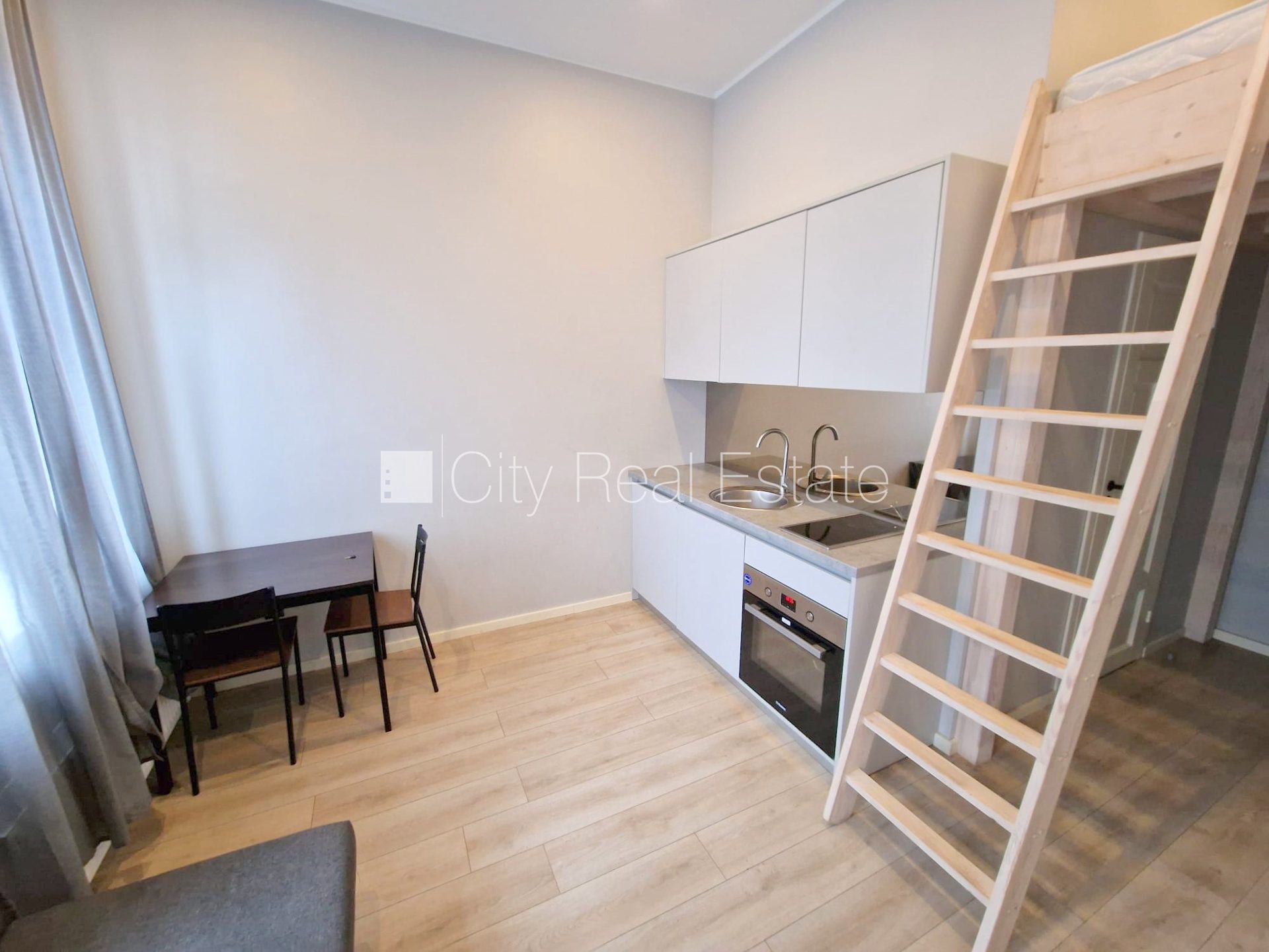 1-toaline korter Rīga, Centrs, 22 m², üür, Foto 1 / 10