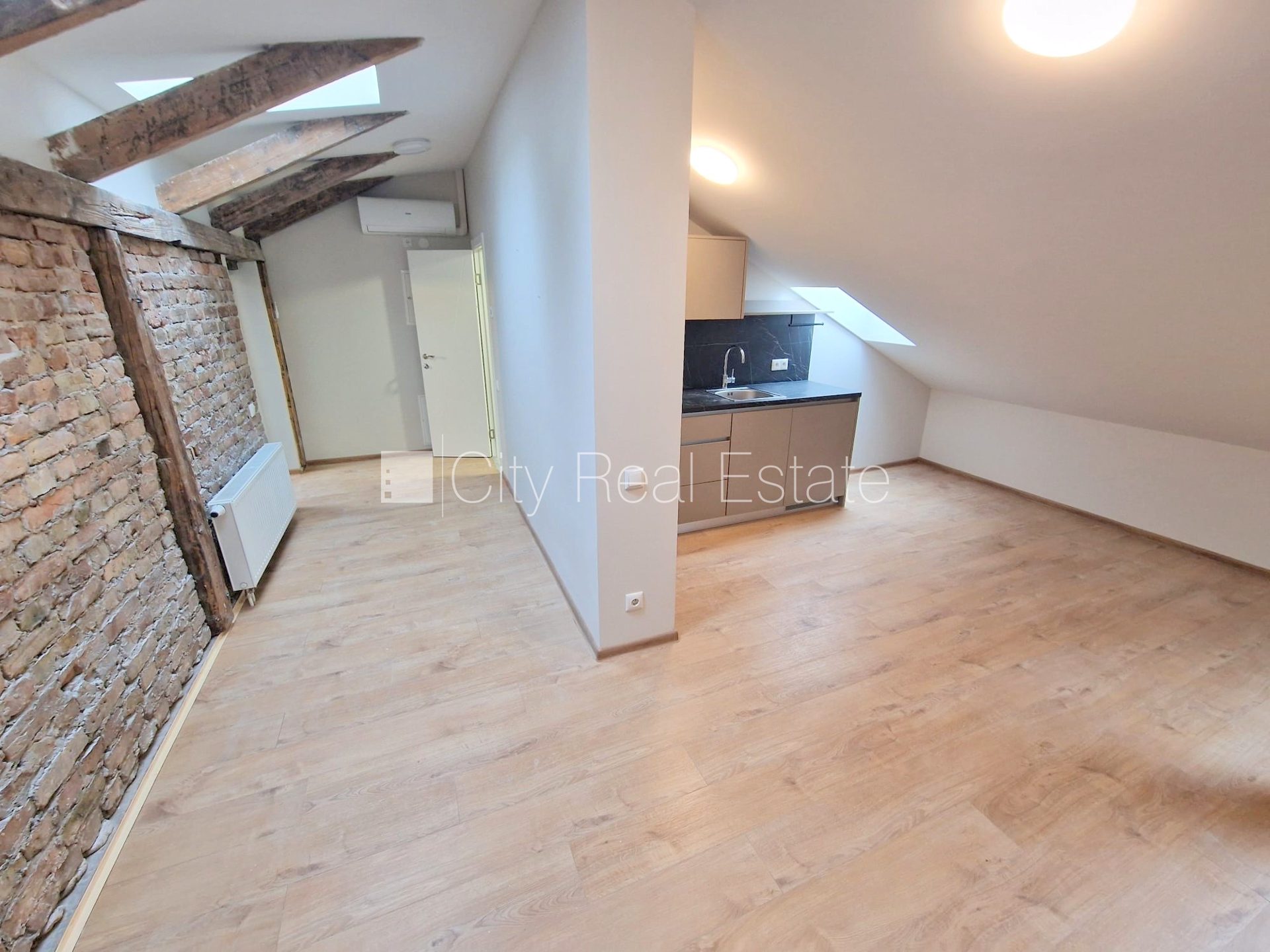 2-toaline korter Rīga, Centrs, 40 m², üür, Foto 2 / 10
