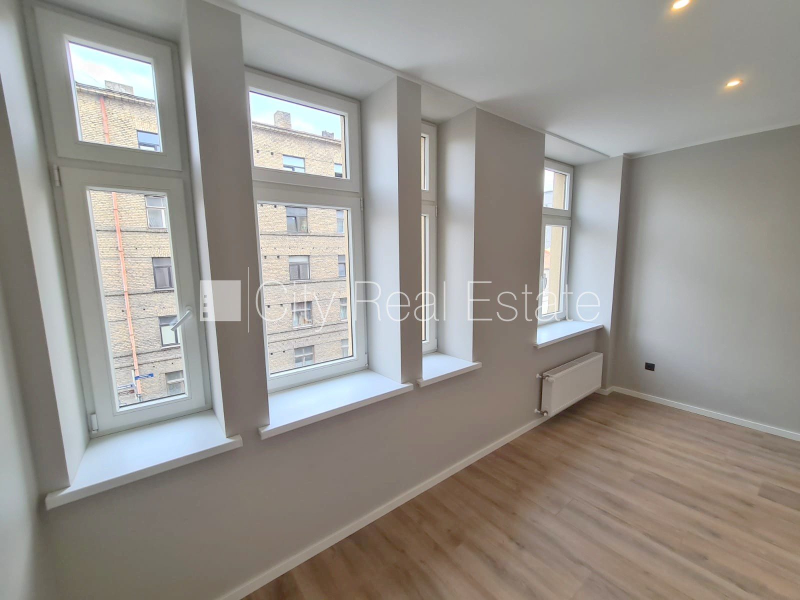 1-toaline korter Rīga, Centrs, 21 m², üür, Foto 1 / 10