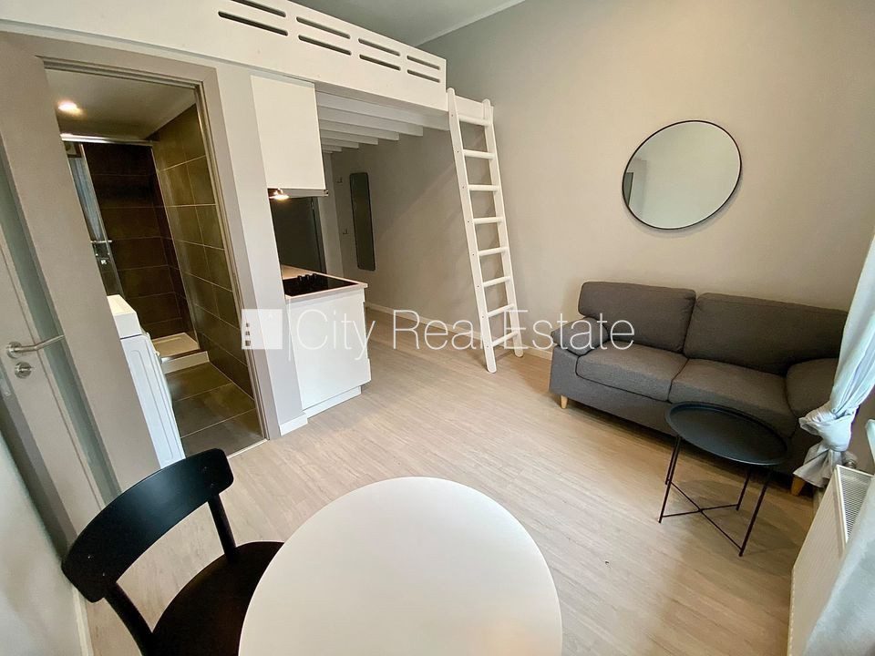1-комнатная квартира в Рига, Центр, 17 м², аренда, Фото 1 из 10