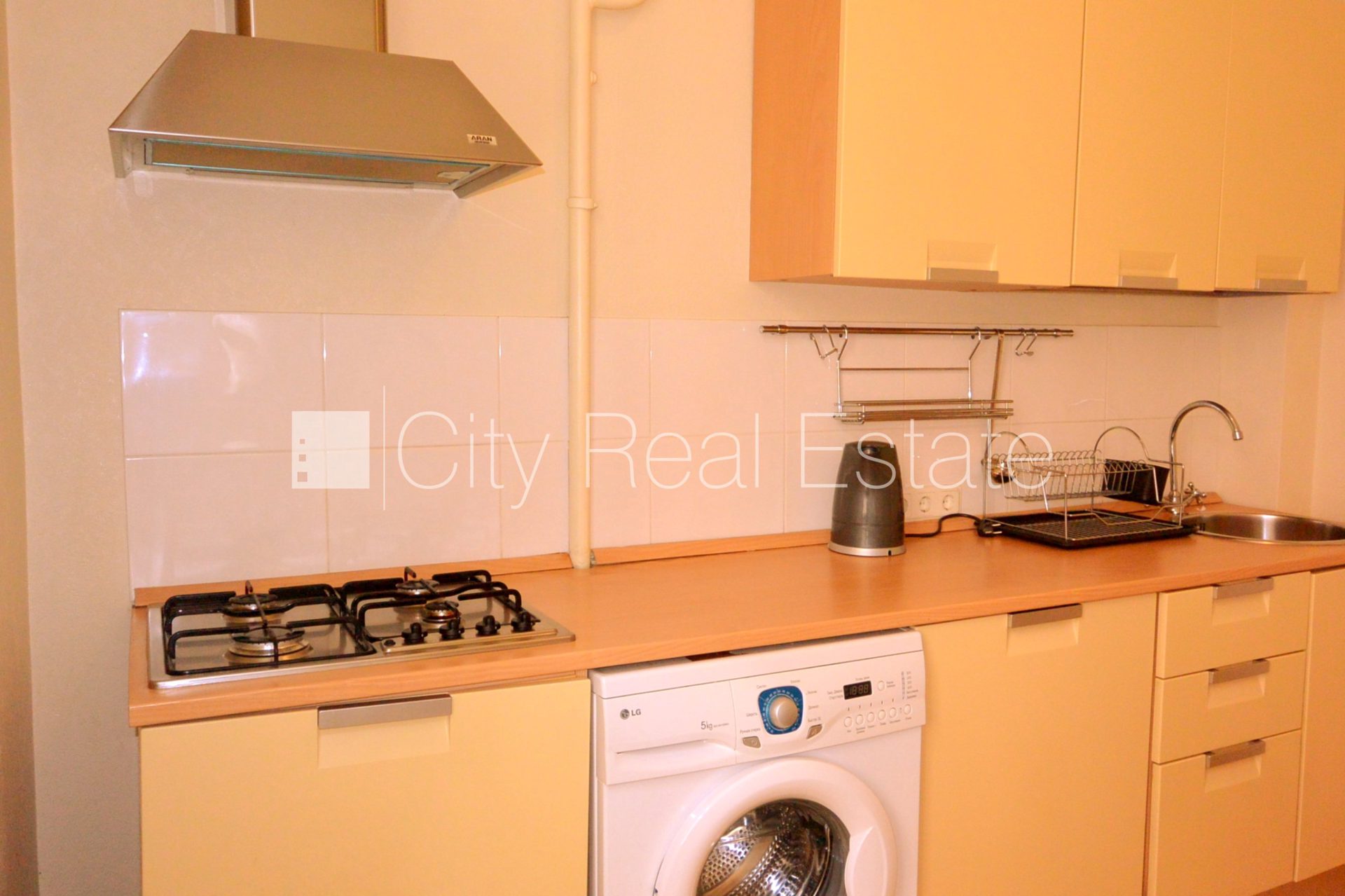 1-toaline korter Rīga, Centrs, 33 m², üür, Foto 2 / 10