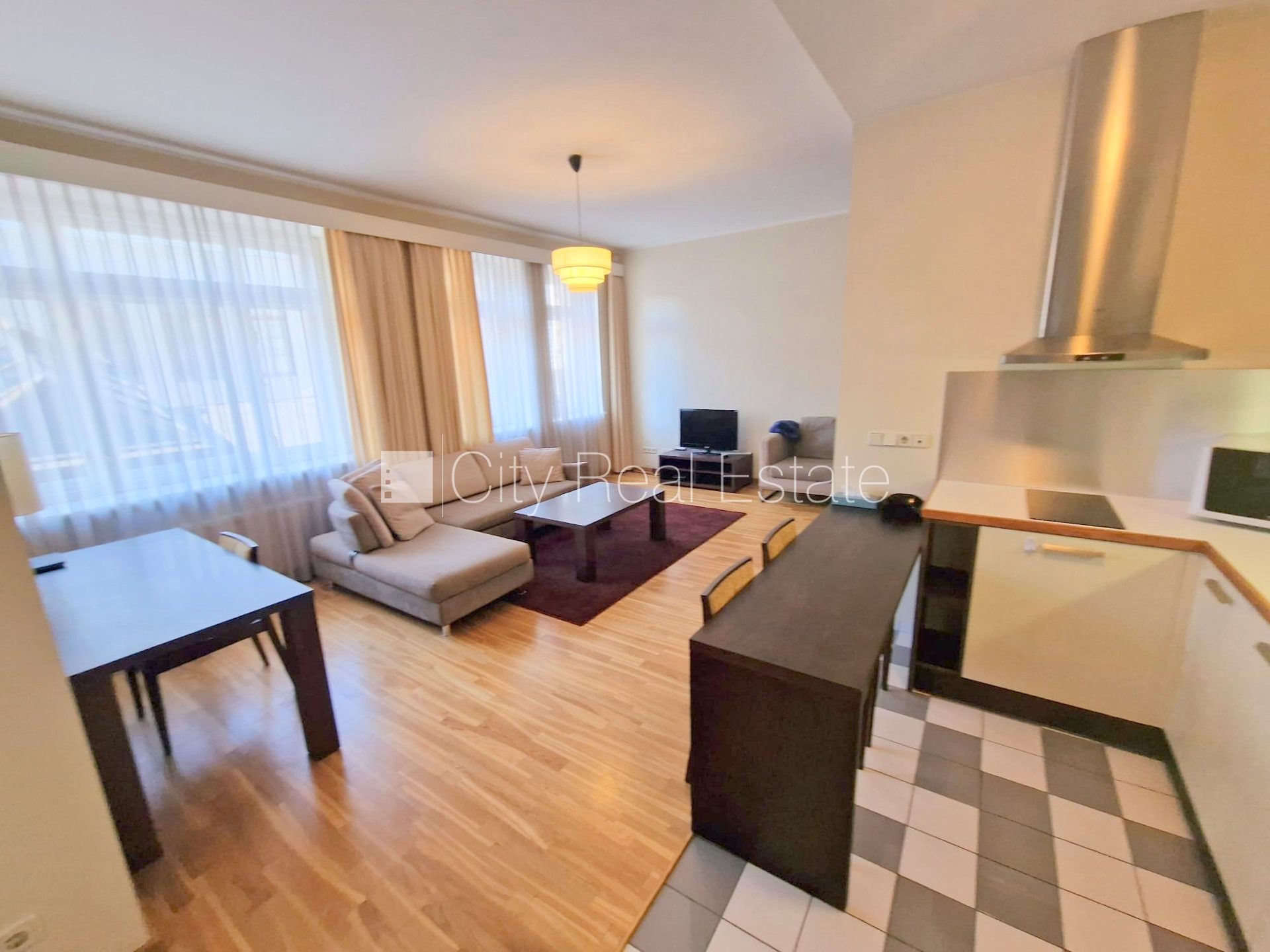 2 istabu dzīvoklis Rīga, Vecrīga, 55 m², izīrē, Foto 2 no 10