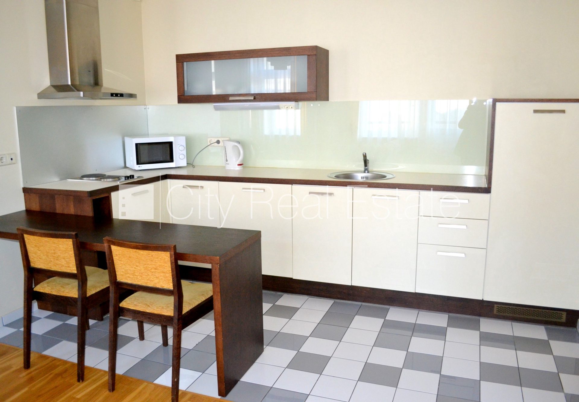 2 istabu dzīvoklis Rīga, Vecrīga, 55 m², izīrē, Foto 3 no 10