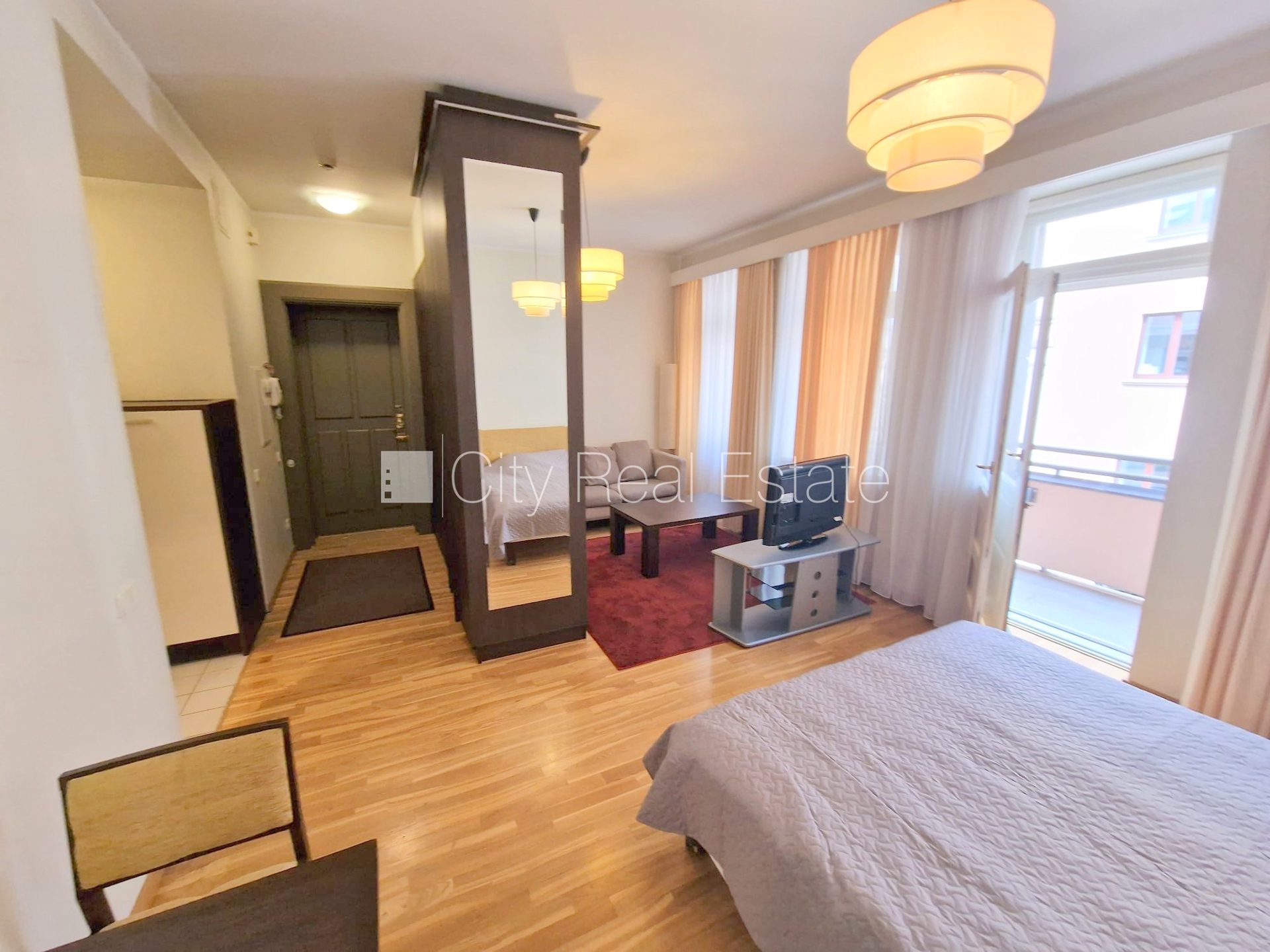 1-комнатная квартира в Рига, Старая Рига, 40 м², аренда, Фото 2 из 10