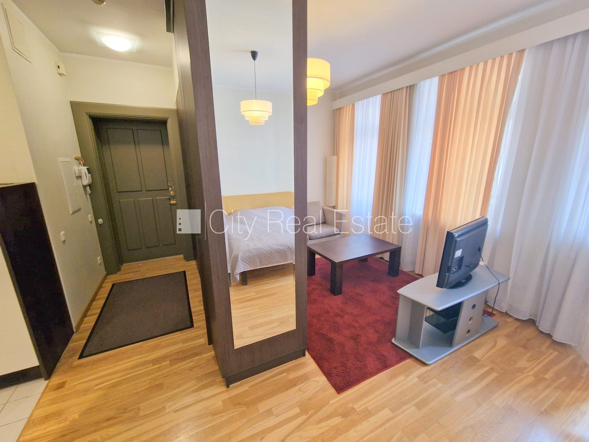1-комнатная квартира в Рига, Старая Рига, 40 м², аренда, Фото 3 из 10