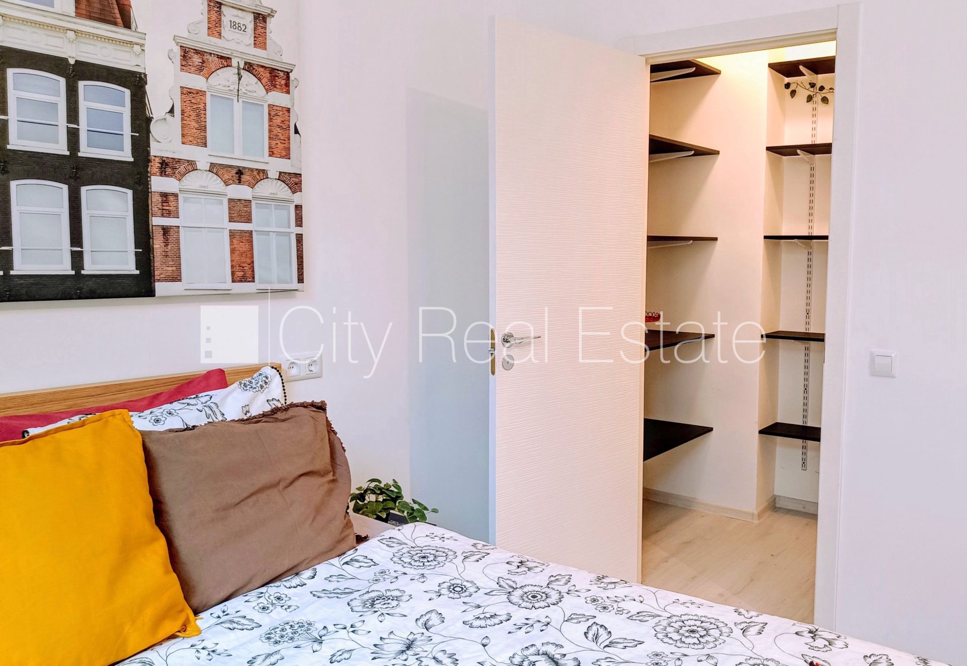 2-room apartment for rent in Riga, City Centre, 38 m², Photo 9 of 10