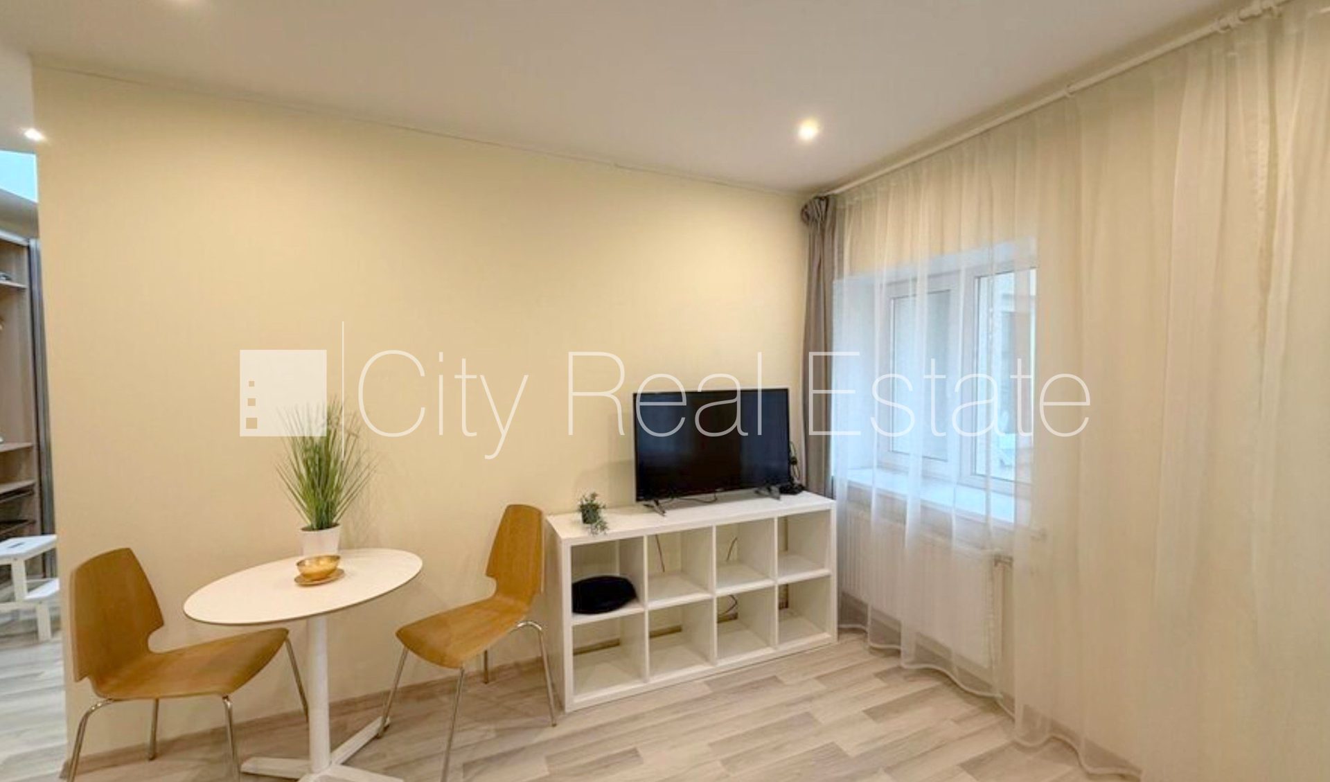 1 istabu dzīvoklis Rīga, Centrs, 35 m², izīrē, Foto 2 no 10