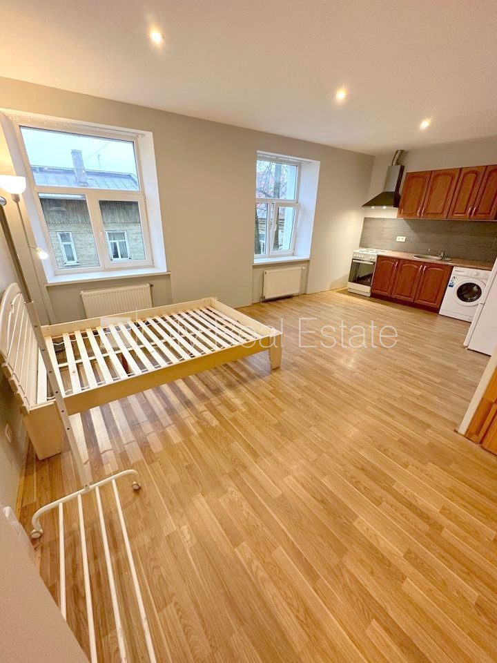 1-toaline korter Rīga, Centrs, 29 m², üür, Foto 1 / 10