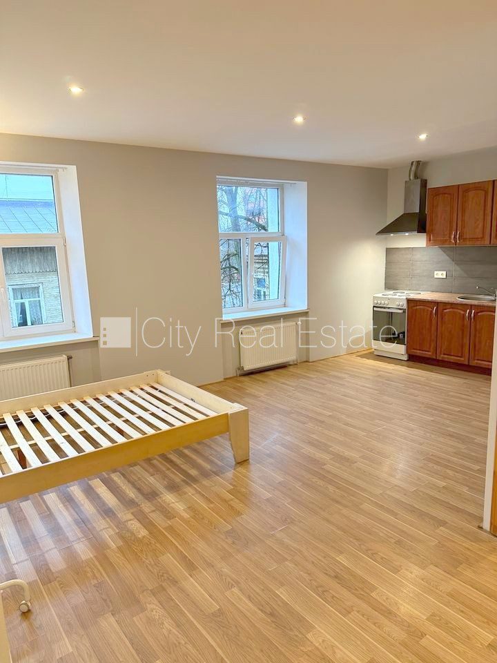 1-toaline korter Rīga, Centrs, 29 m², üür, Foto 2 / 10