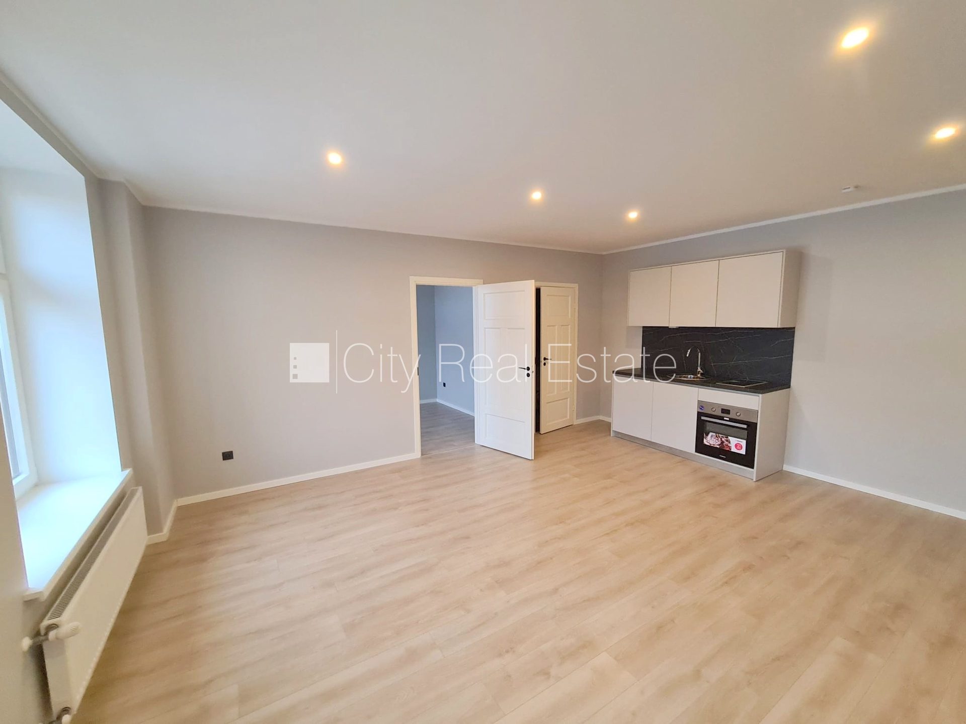 2-room apartment for rent in Riga, City Centre, 42 m², Photo 3 of 10