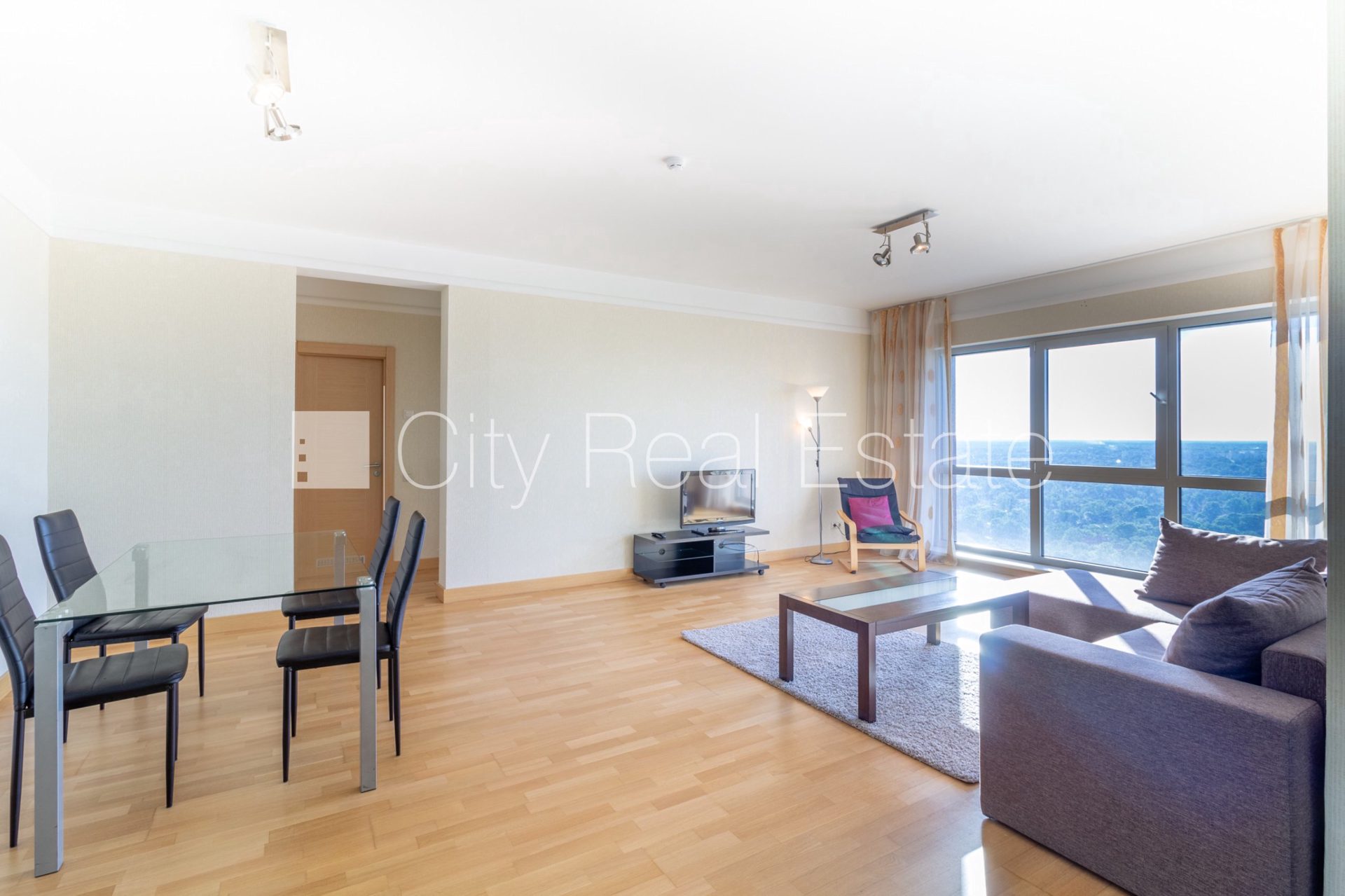 3-комнатная квартира в Рига, Шампетерис, 92 м², аренда, Фото 2 из 10