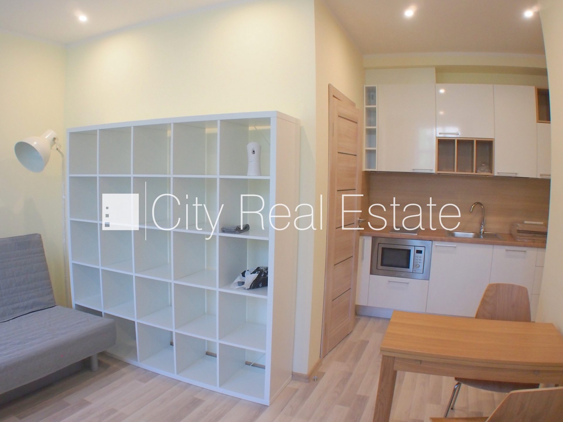 1 istabu dzīvoklis Rīga, Centrs, 32 m², izīrē, Foto 1 no 8