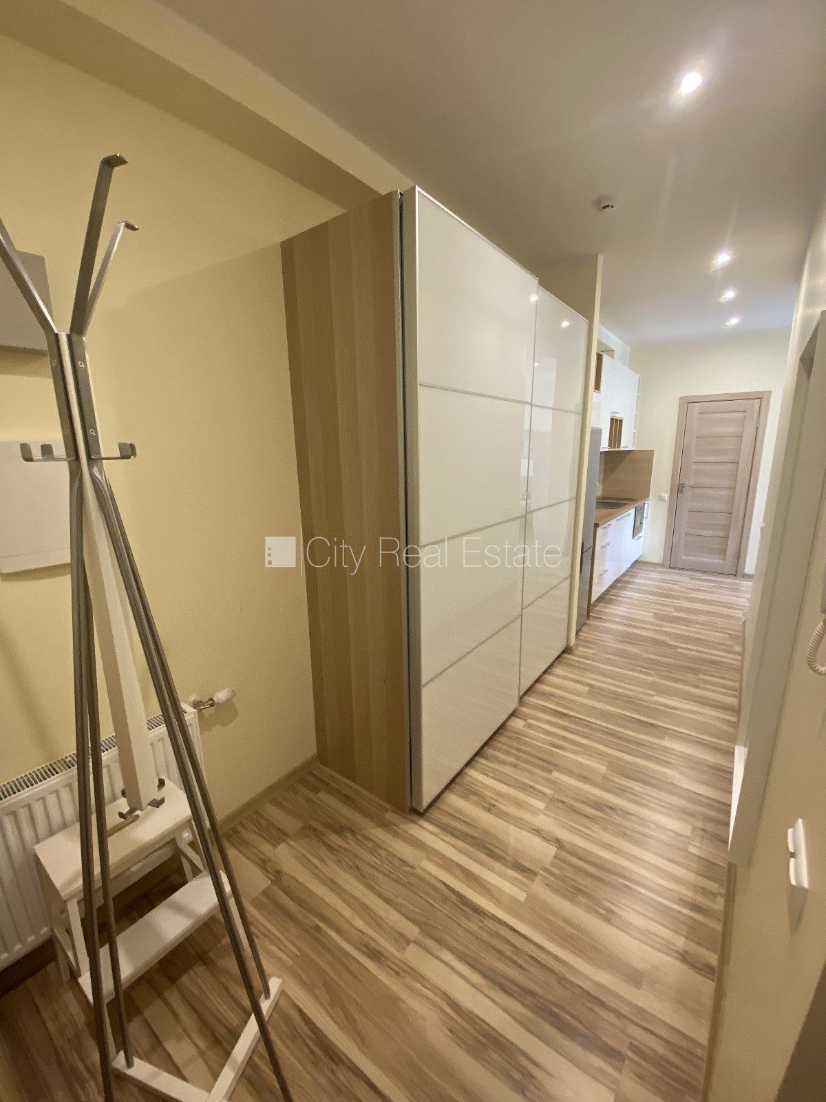 1-toaline korter Rīga, Centrs, 33 m², üür, Foto 4 / 8