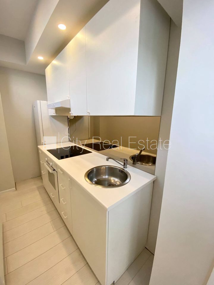 1-toaline korter Rīga, Centrs, 28 m², üür, Foto 9 / 10