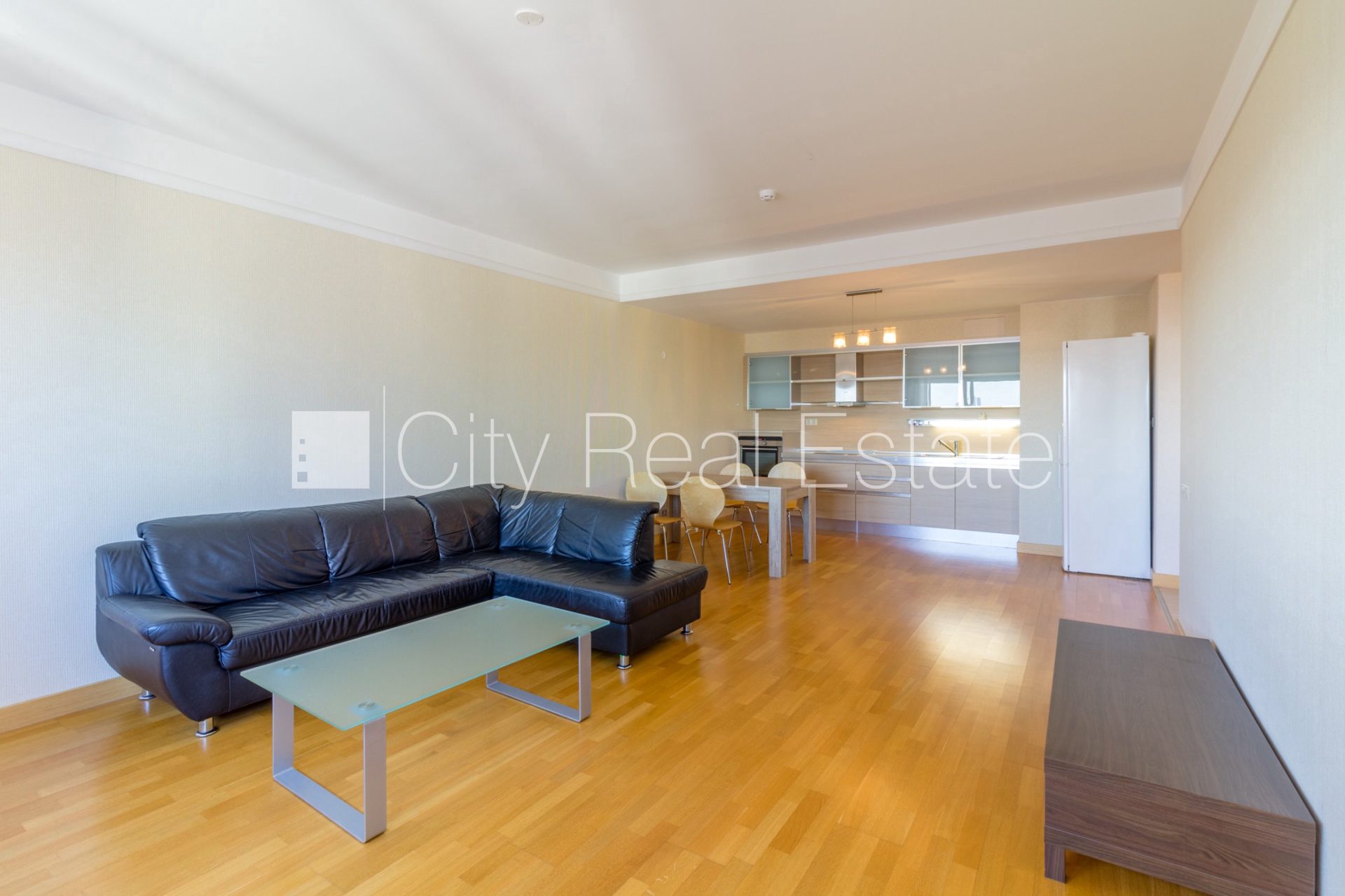2-room apartment for rent in Riga, Šampēteris, 68 m², Photo 1 of 10
