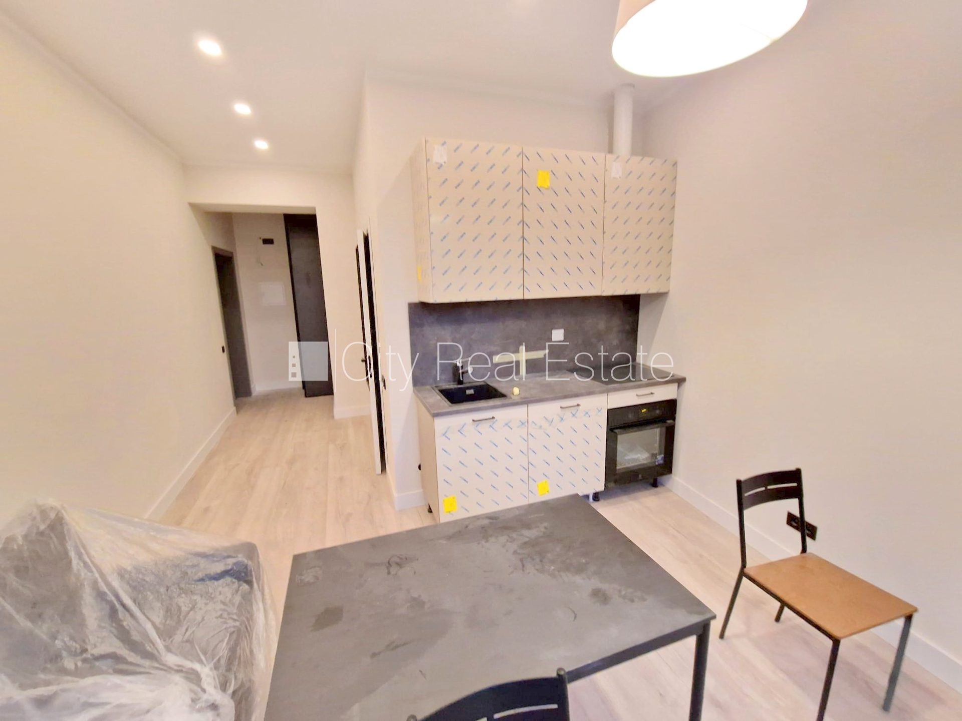 1-toaline korter Rīga, Centrs, 22 m², üür, Foto 1 / 10