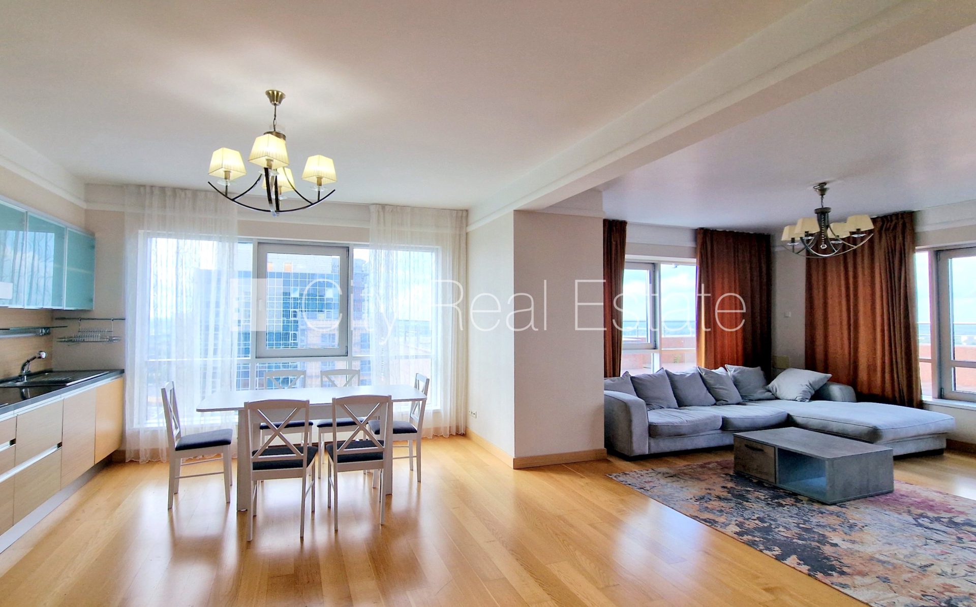 3-комнатная квартира в Рига, Шампетерис, 180 м², аренда, Фото 2 из 10