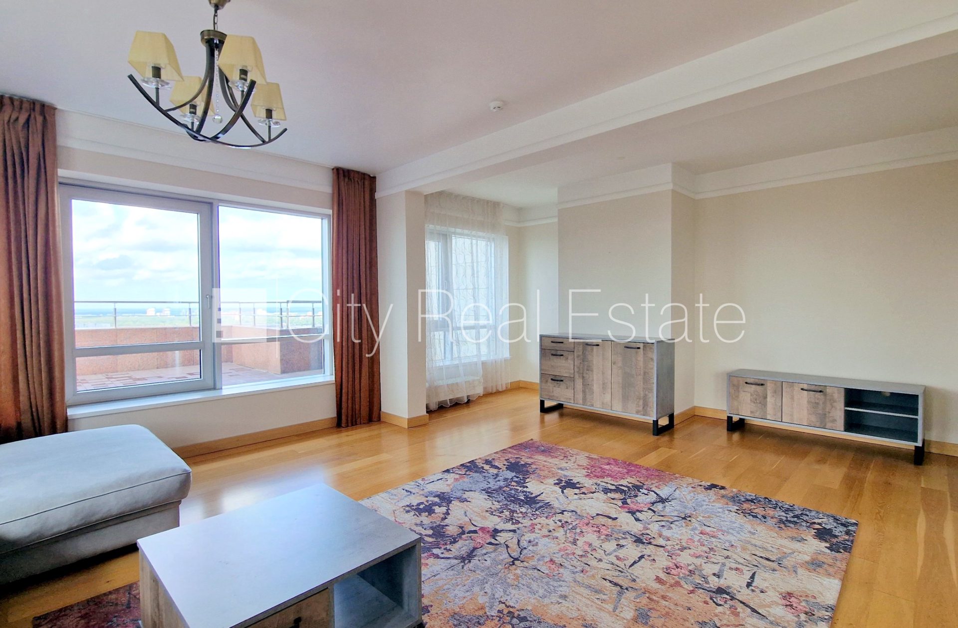 3-комнатная квартира в Рига, Шампетерис, 180 м², аренда, Фото 3 из 10