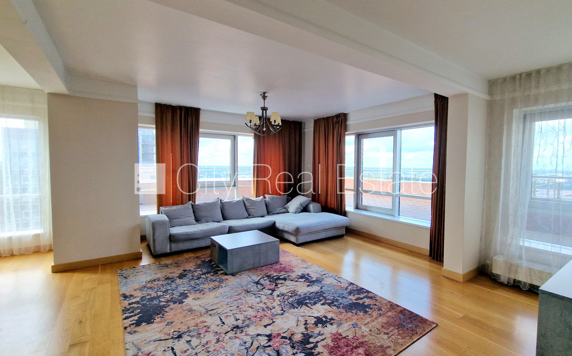 3-комнатная квартира в Рига, Шампетерис, 180 м², аренда, Фото 4 из 10
