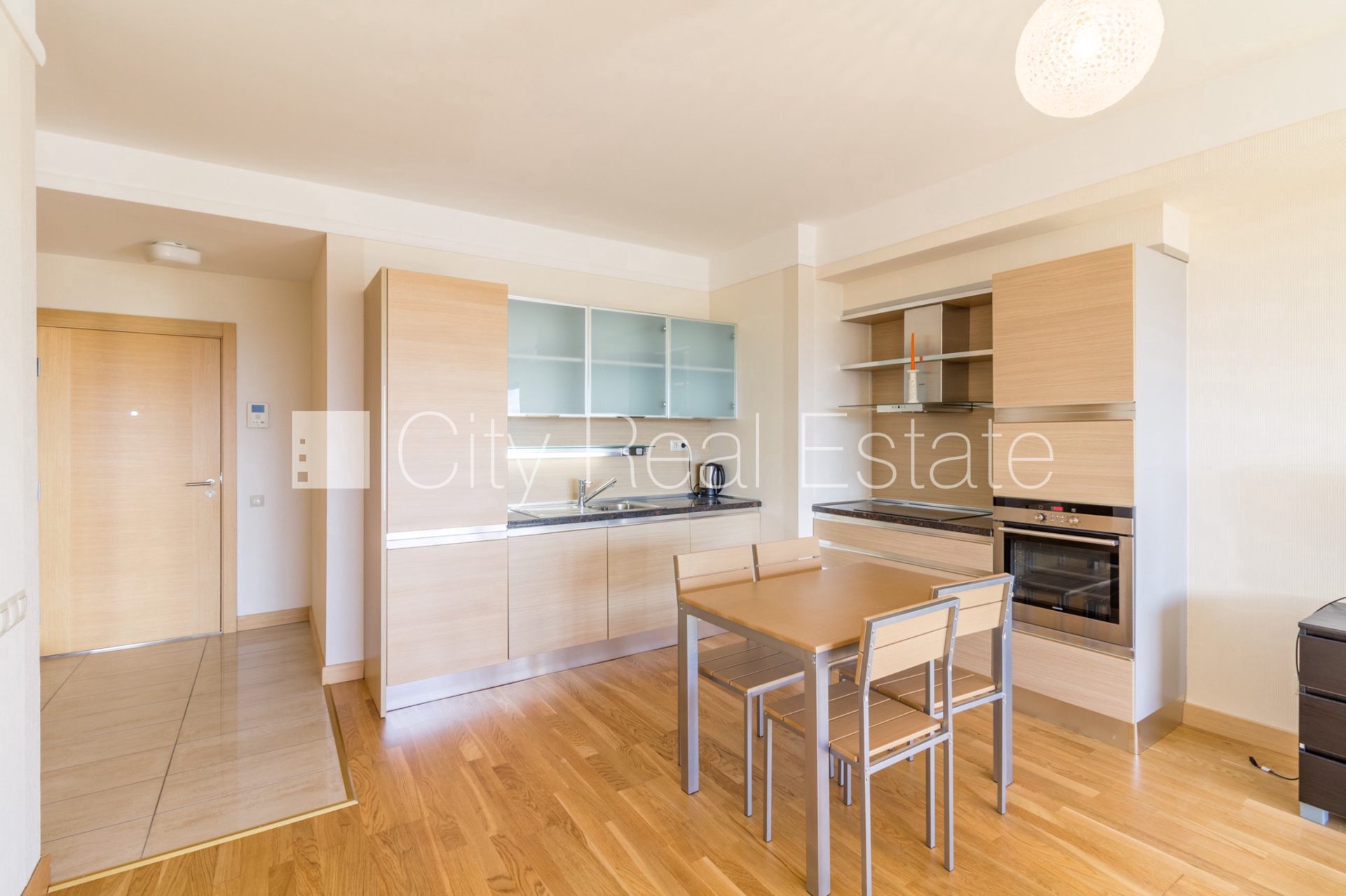2 istabu dzīvoklis Rīga, Šampēteris, 70 m², izīrē, Foto 3 no 8