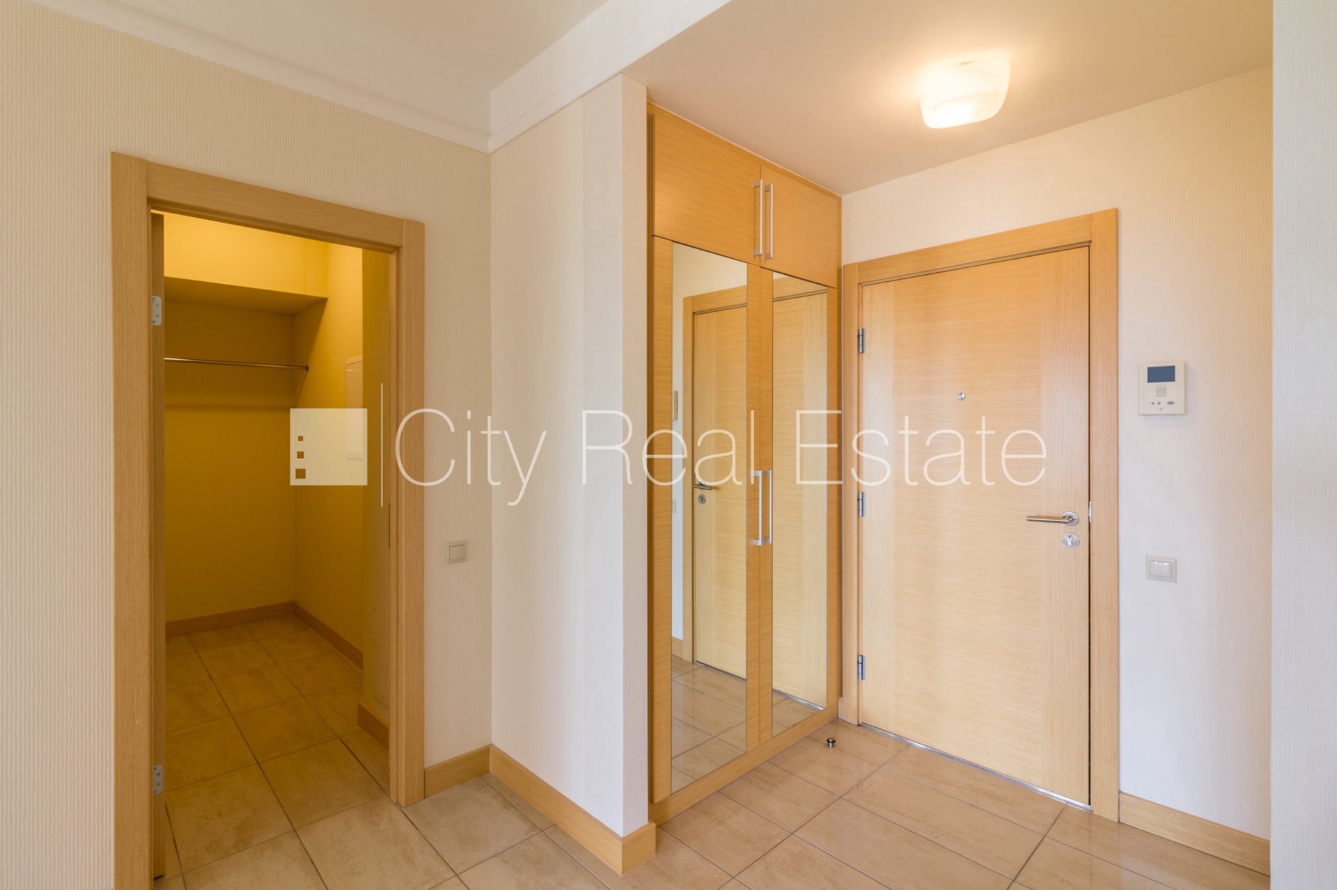 2 istabu dzīvoklis Rīga, Šampēteris, 70 m², izīrē, Foto 7 no 8
