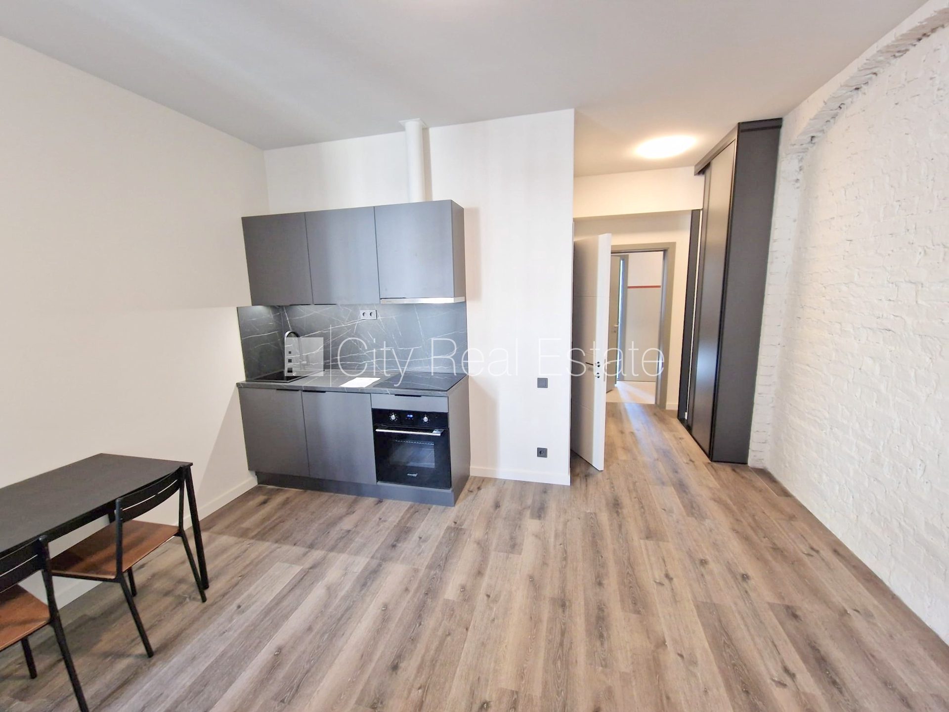 1-toaline korter Rīga, Centrs, 21 m², üür, Foto 1 / 10
