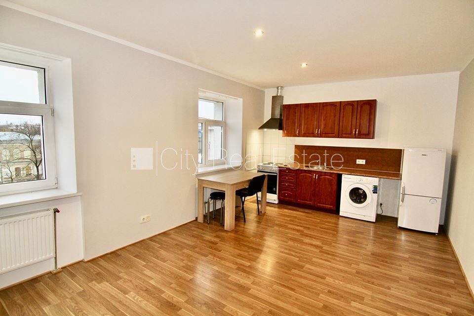 1-room apartment for rent in Riga, City Centre, 36 m², Photo 1 of 10