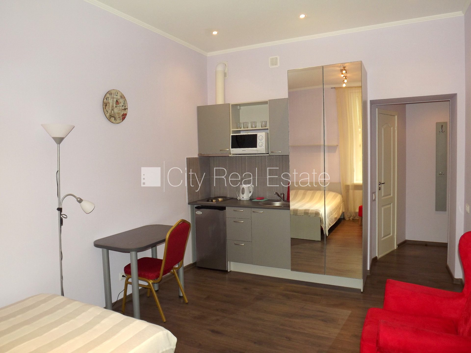 1 istabu dzīvoklis Rīga, Centrs, 28 m², izīrē, Foto 1 no 7