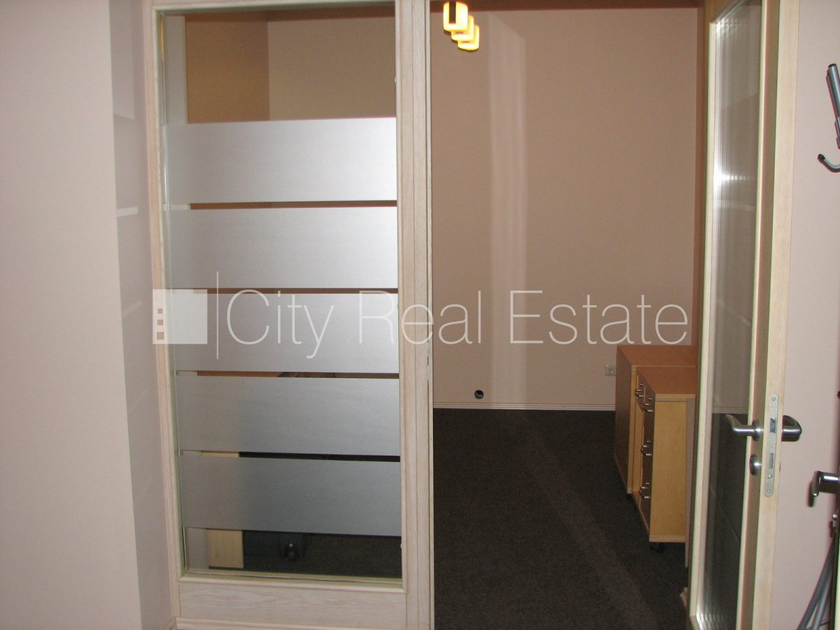 Коммерческое помещение в Рига, Старая Рига, 212 м², аренда, Фото 9 из 10