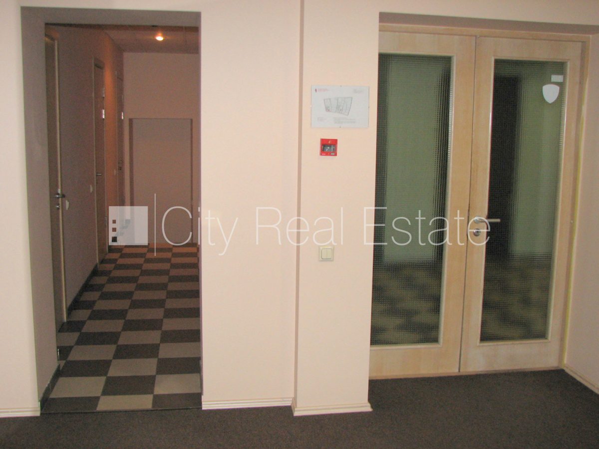 Коммерческое помещение в Рига, Старая Рига, 212 м², аренда, Фото 10 из 10