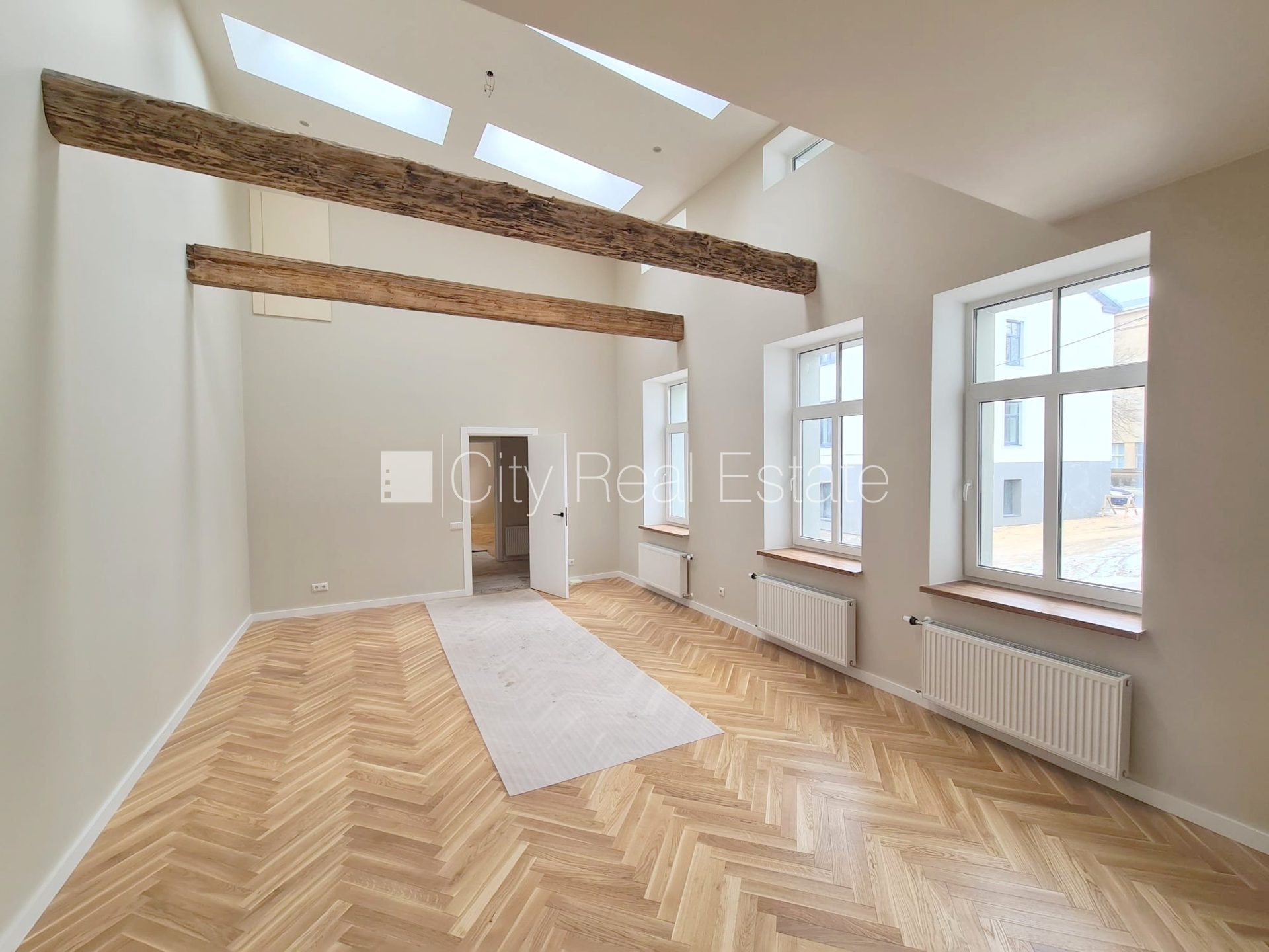 5-toaline korter Rīga, Centrs, 117 m², müük, Foto 2 / 10