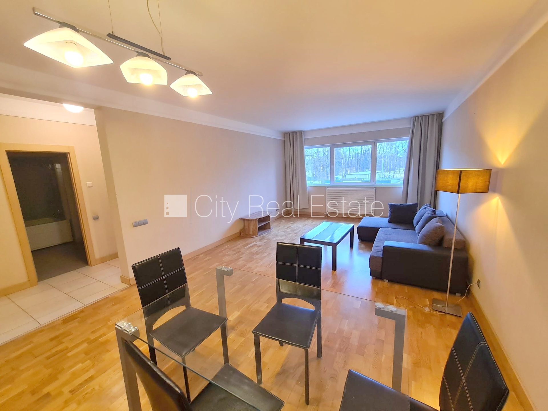 2 istabu dzīvoklis Rīga, Šampēteris, 68 m², izīrē, Foto 2 no 10