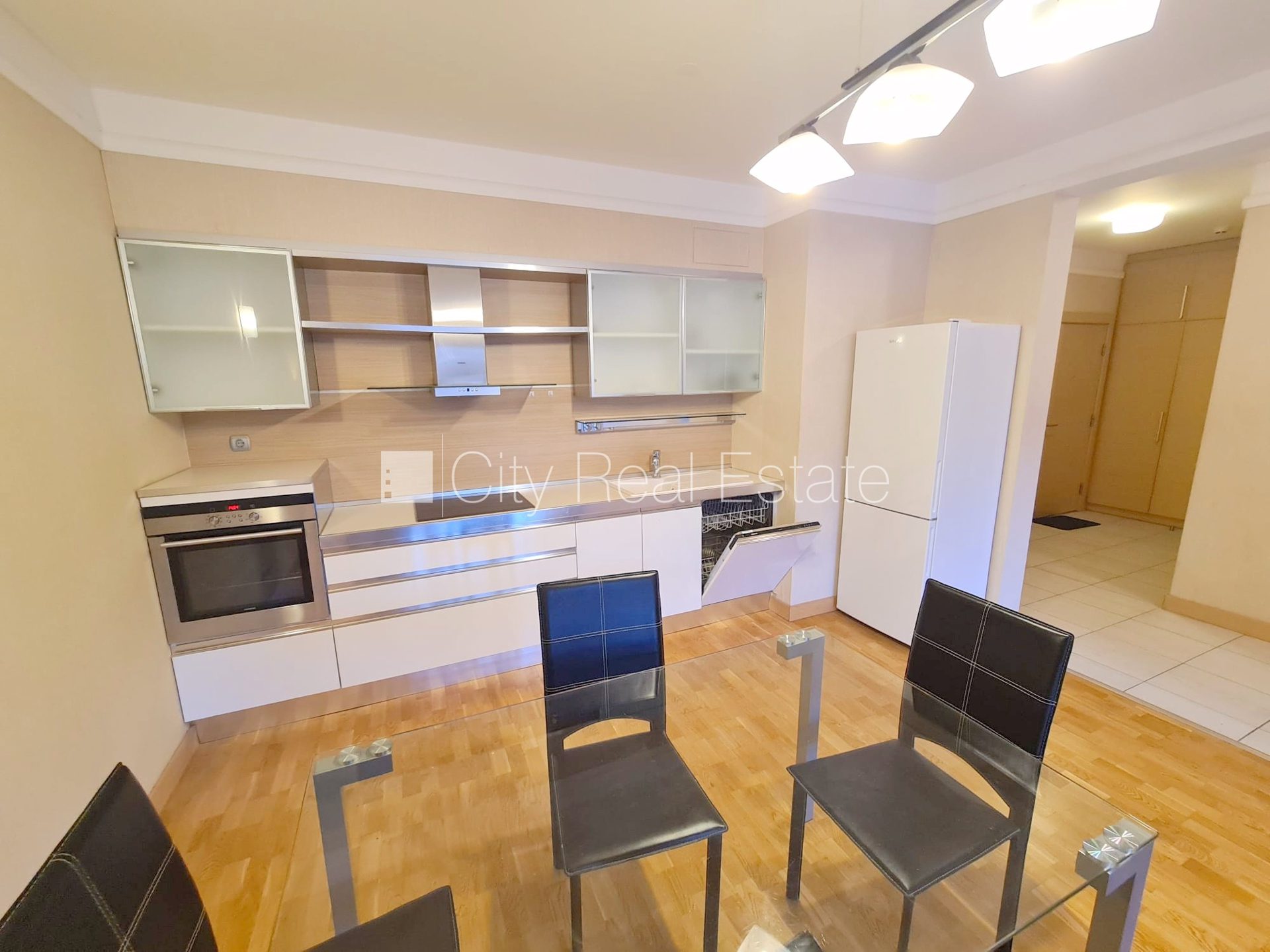 2 istabu dzīvoklis Rīga, Šampēteris, 68 m², izīrē, Foto 8 no 10