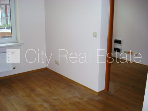 Komerctelpas Rīga, Centrs, 48 m², izīrē, Foto 2 no 8