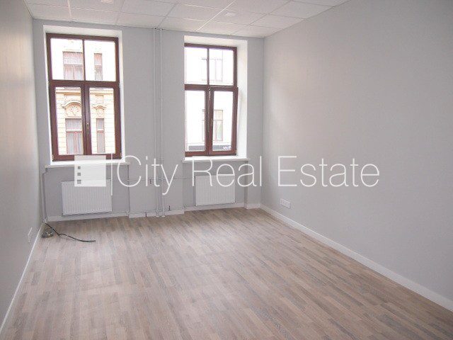 Komerctelpas Rīga, Centrs, 15 m², izīrē, Foto 1 no 8