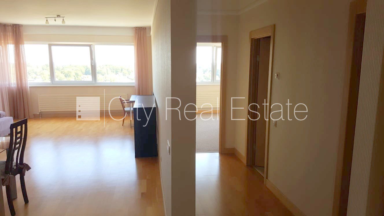 2 istabu dzīvoklis Rīga, Šampēteris, 68 m², izīrē, Foto 2 no 10