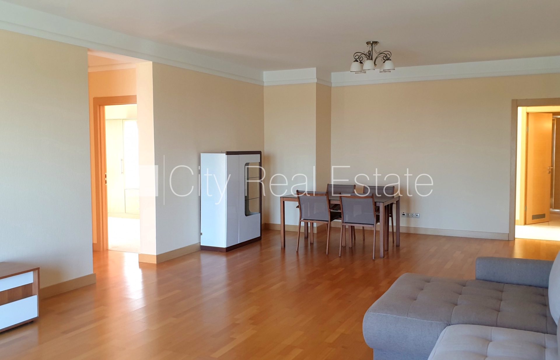 4-комнатная квартира в Рига, Шампетерис, 150 м², аренда, Фото 5 из 10