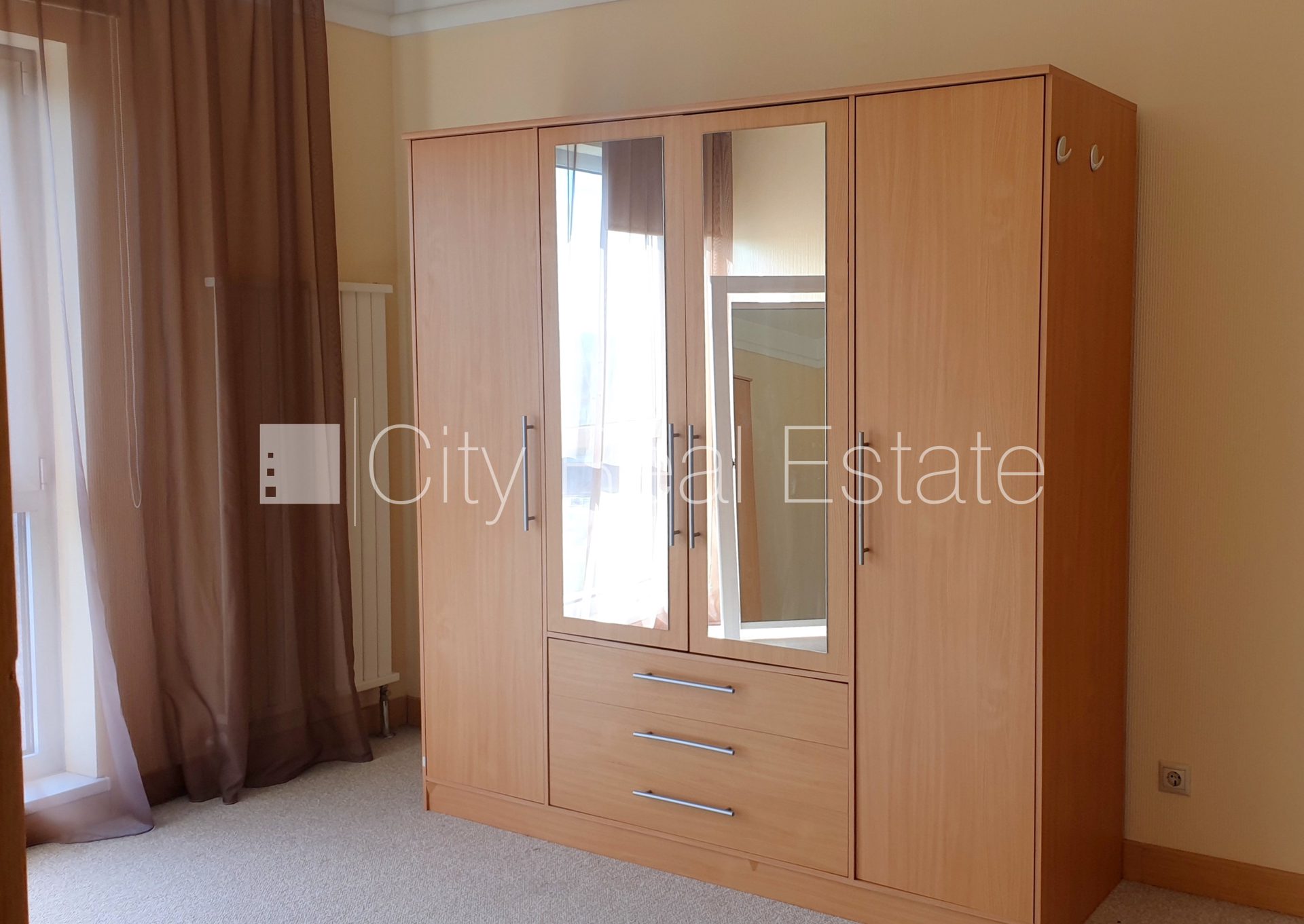 4-комнатная квартира в Рига, Шампетерис, 150 м², аренда, Фото 10 из 10