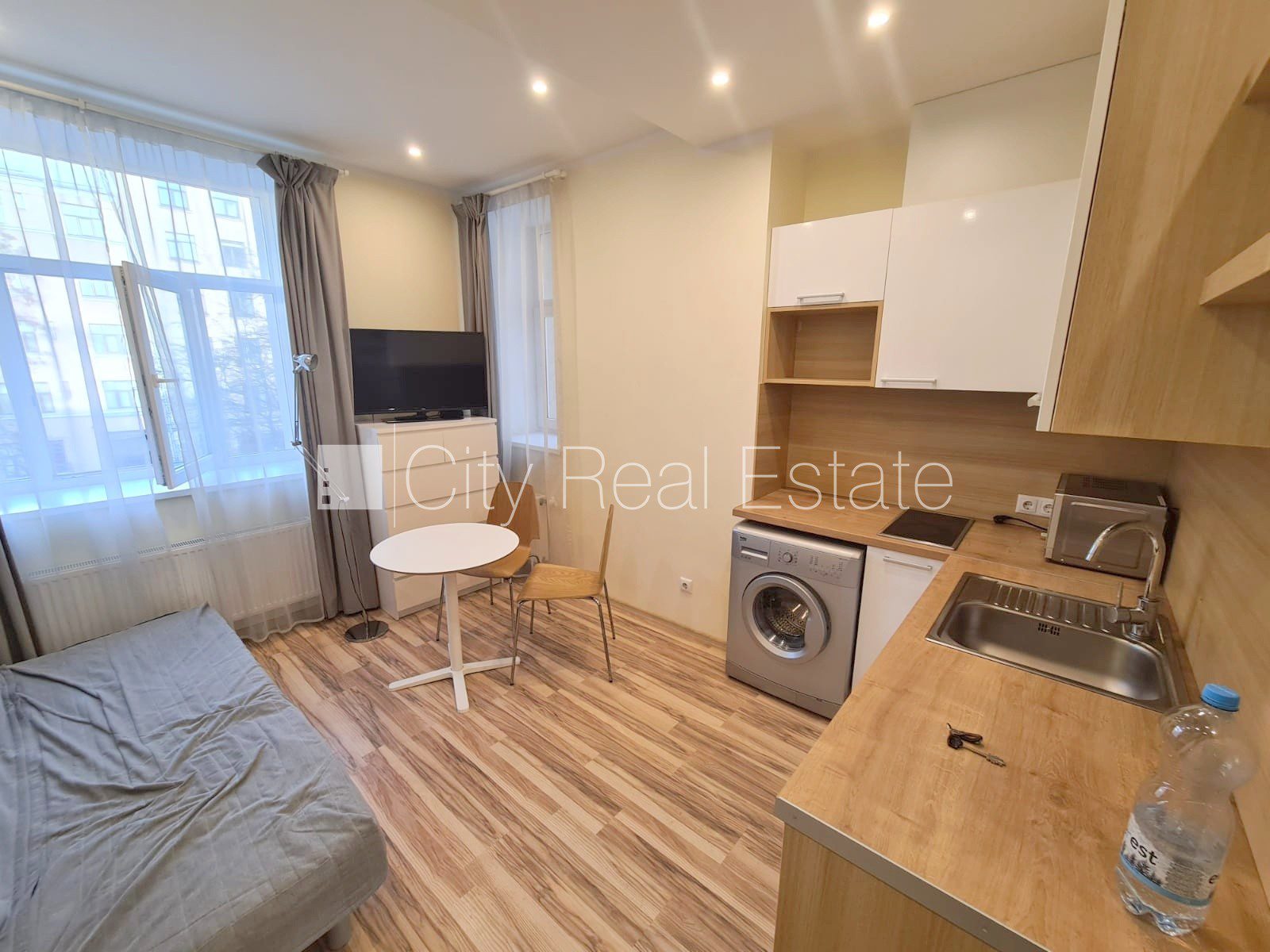 1 istabu dzīvoklis Rīga, Centrs, 20 m², izīrē, Foto 1 no 10