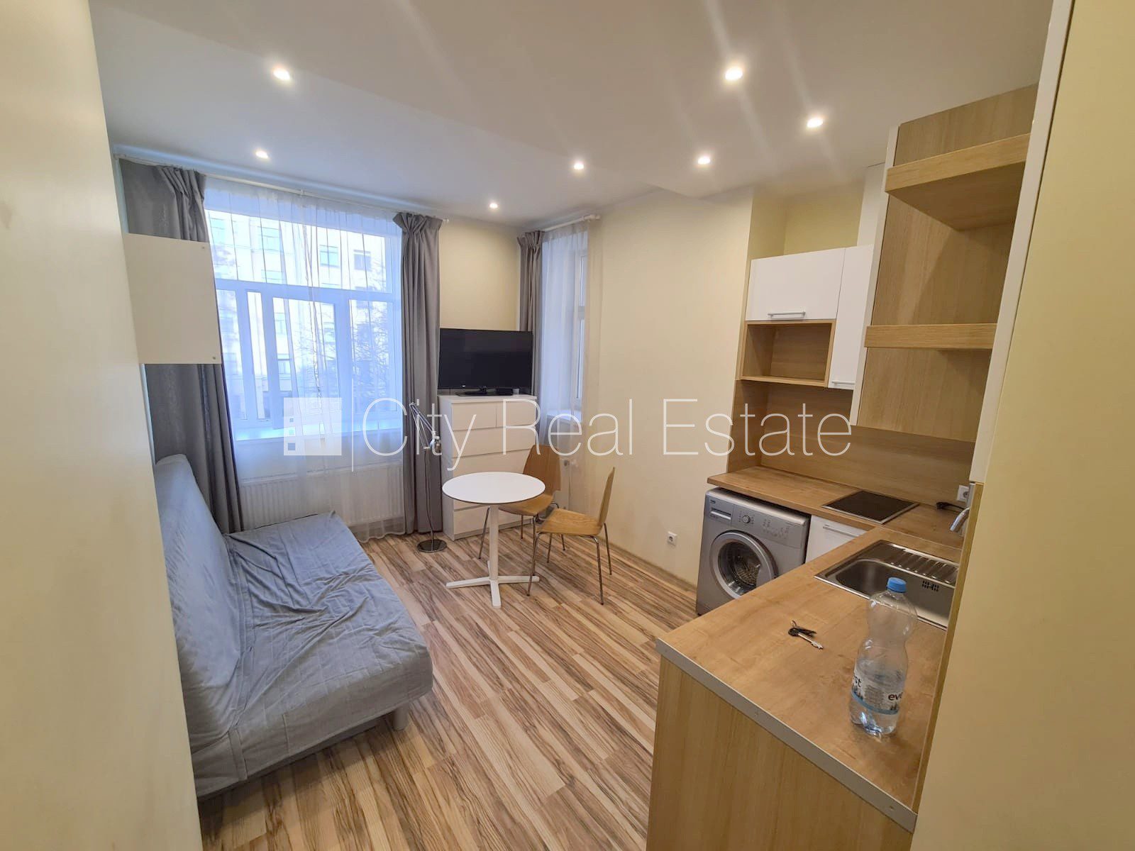 1 istabu dzīvoklis Rīga, Centrs, 20 m², izīrē, Foto 2 no 10
