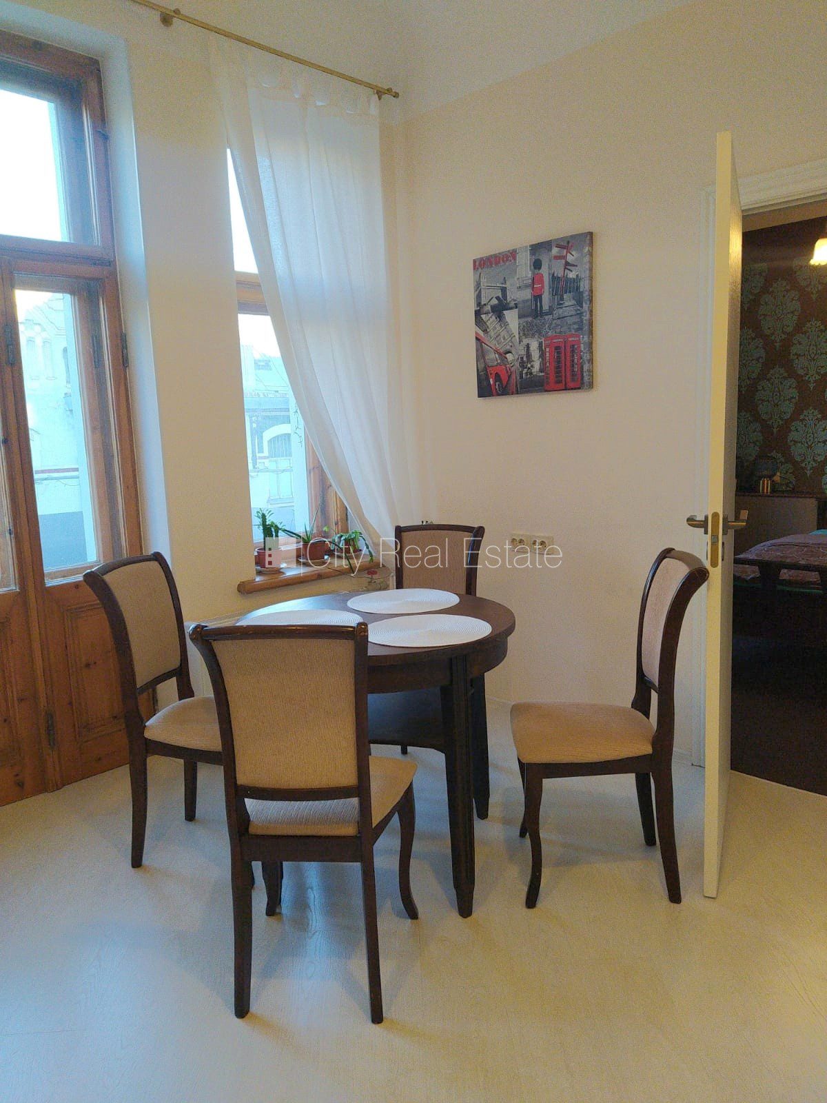 2 istabu dzīvoklis Rīga, Centrs, 50 m², izīrē, Foto 2 no 10