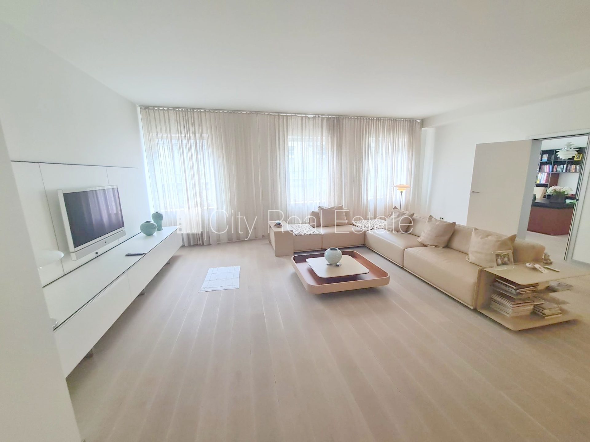 3 istabu dzīvoklis Rīga, Vecrīga, 171 m², pārdod, Foto 8 no 10