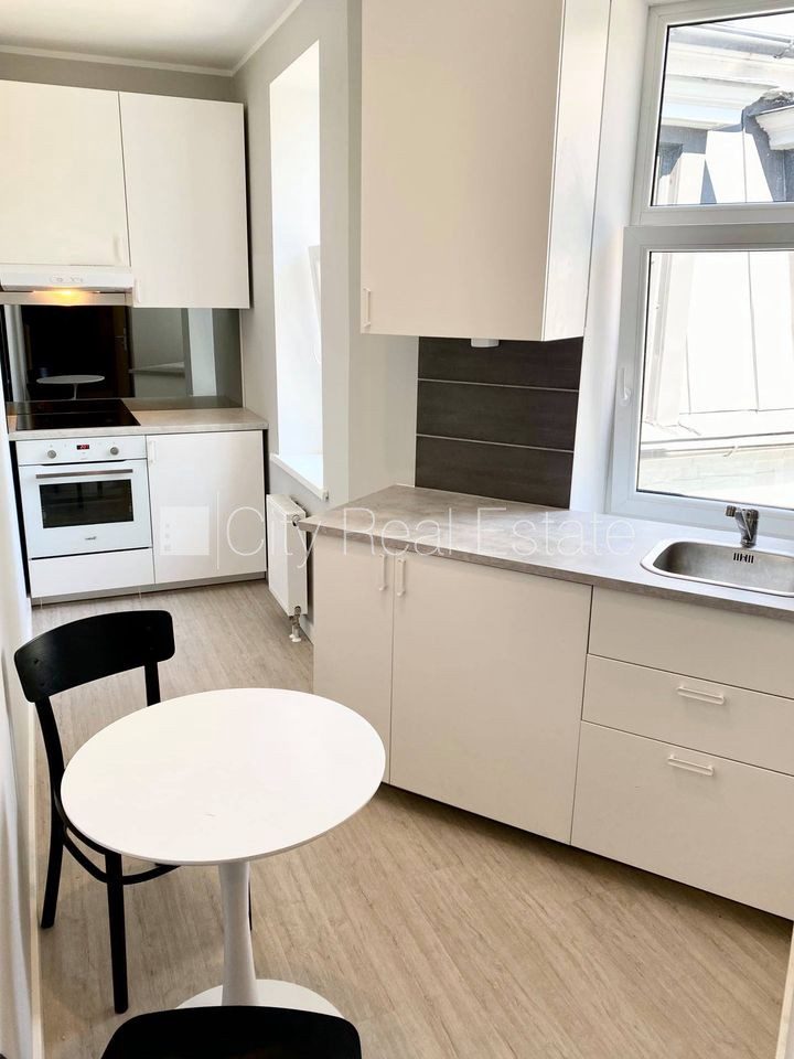2-room apartment for rent in Riga, City Centre, 38 m², Photo 2 of 10