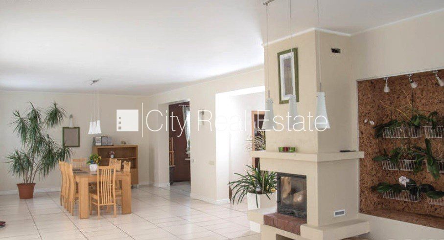 House for sale in Ķekava, 308 m², Photo 4 of 10