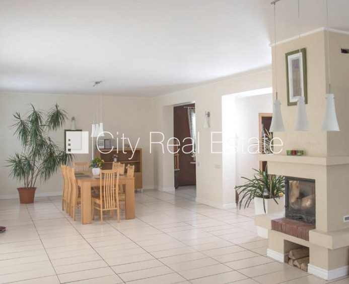 House for sale in Ķekava, 308 m², Photo 5 of 10