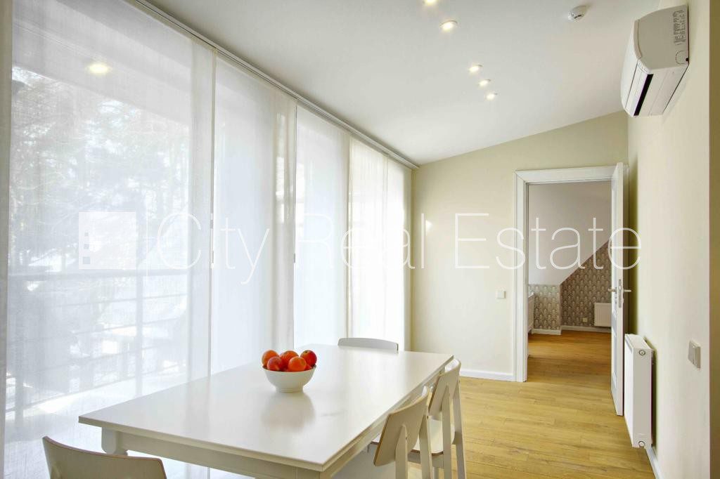3 istabu dzīvoklis Jūrmala, Dzintari, 86 m², izīrē, Foto 3 no 10