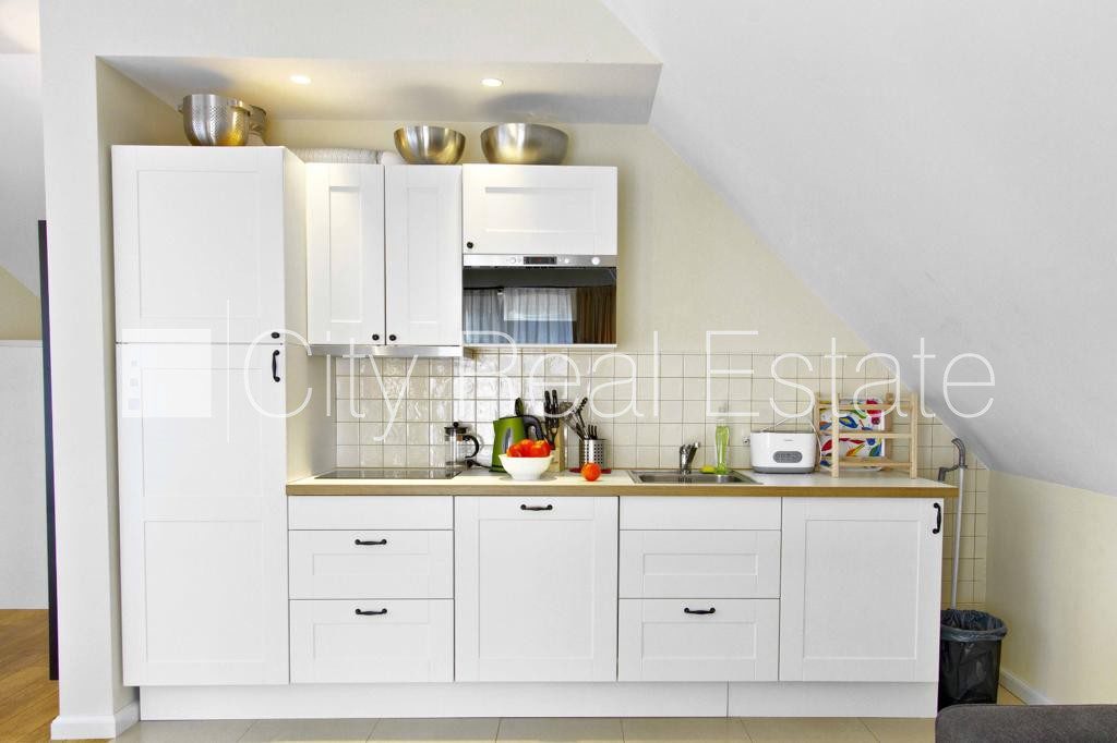 3 istabu dzīvoklis Jūrmala, Dzintari, 86 m², izīrē, Foto 4 no 10