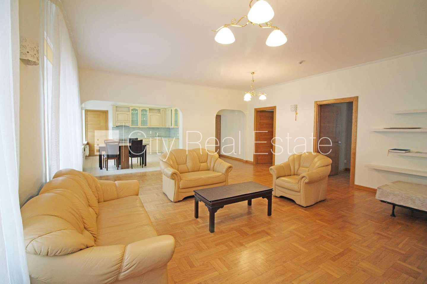3-room apartment for rent in Riga, City Centre, 106 m², Photo 2 of 10