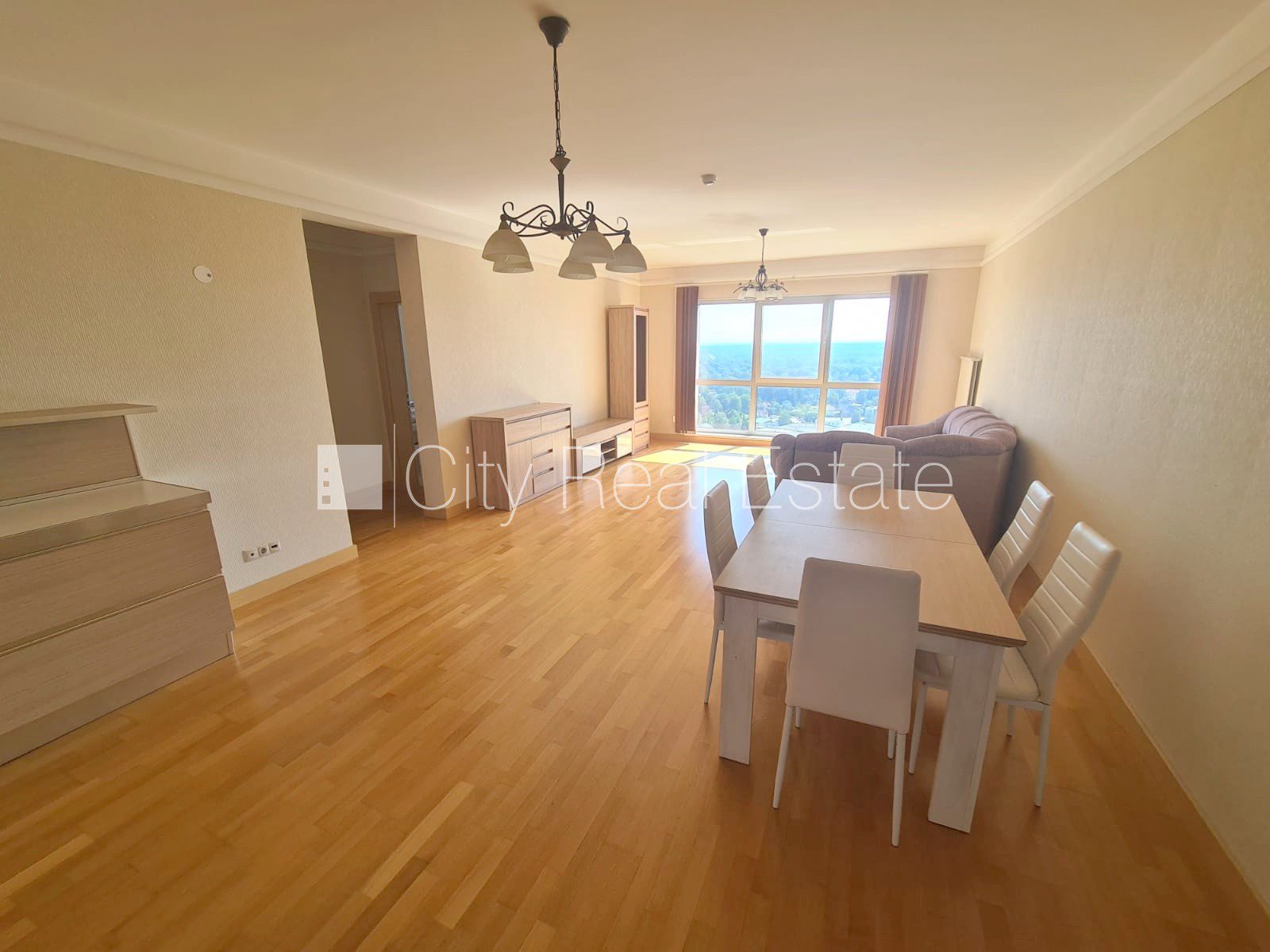 3-room apartment for rent in Riga, Šampēteris, 90 m², Photo 1 of 10