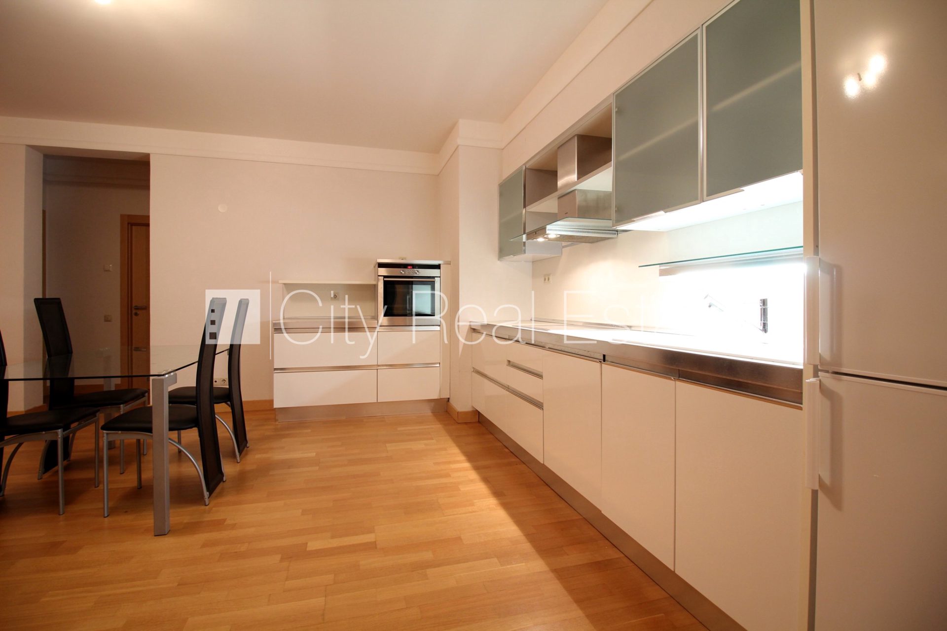 3 istabu dzīvoklis Rīga, Šampēteris, 89 m², izīrē, Foto 3 no 10